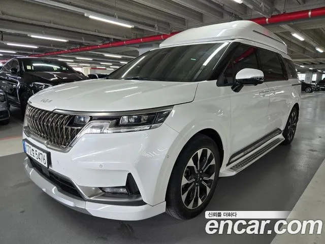 Kia Carnival Signature