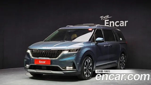 Kia Carnival 9-Seater Signature