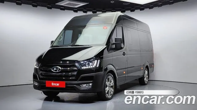 Hyundai Solati Luxury