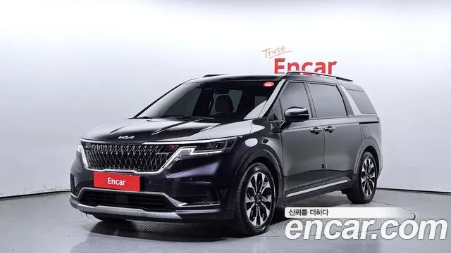 Kia Carnival Gasoline 7-Seater Signature