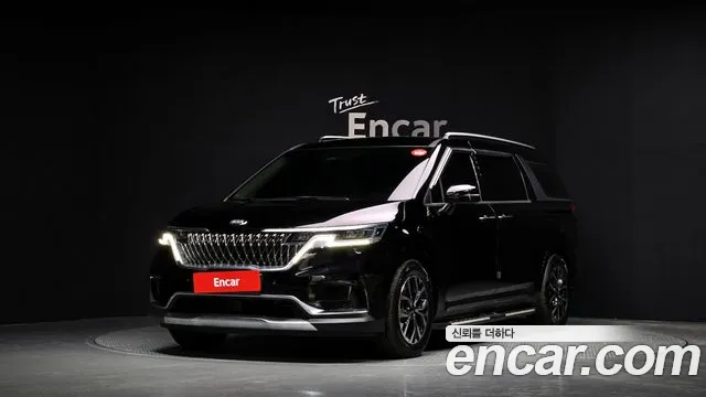 Kia Carnival 9-Seater Noblesse