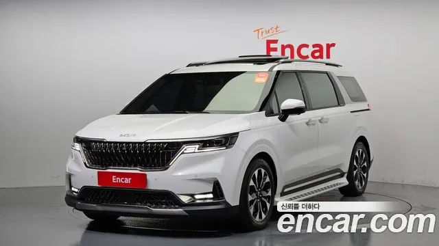 Kia Carnival Gasoline 9-Seater Signature