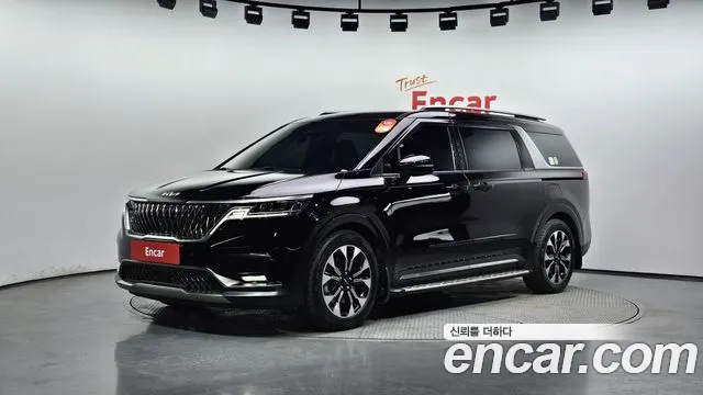 Kia Carnival 9-Seater Noblesse