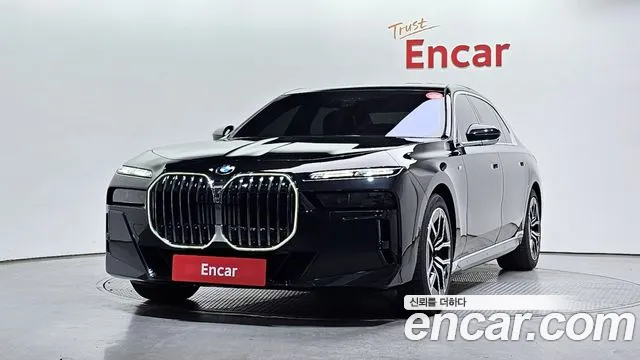 BMW 7-Series 740i xDrive M Sport