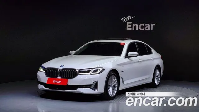 BMW 5-Series 530e Luxury