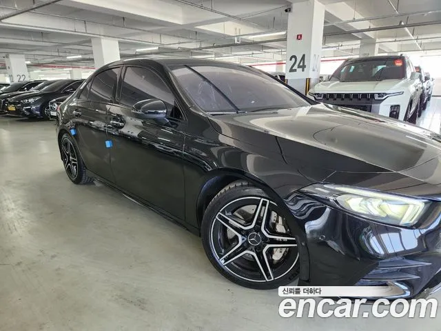 Mercedes-Benz A-Class AMG A35 4MATIC Sedan