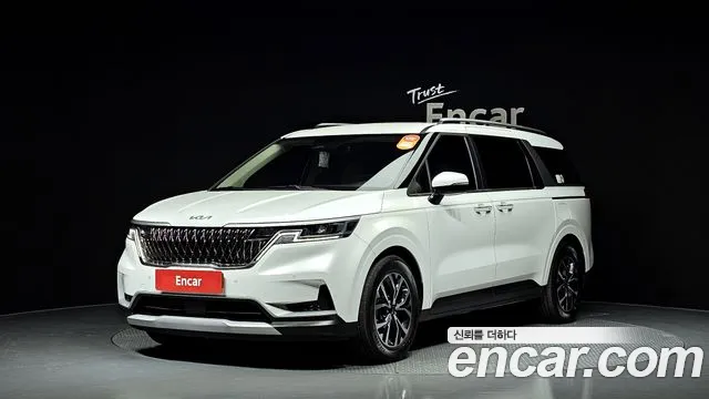 Kia Carnival 9-Seater Prestige