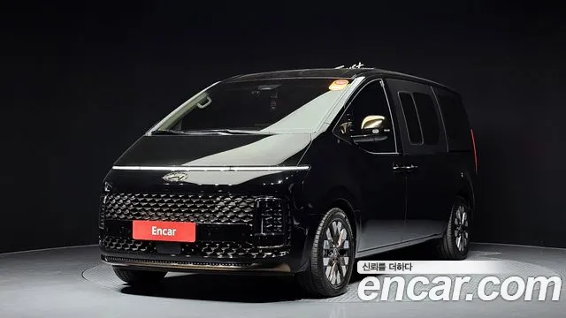 Hyundai Staria Prestige