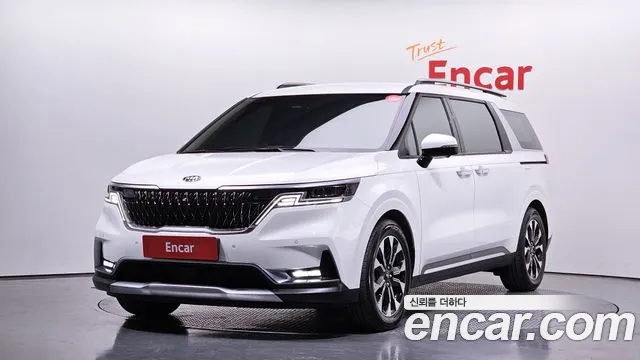 Kia Carnival Gasoline 9-Seater Signature