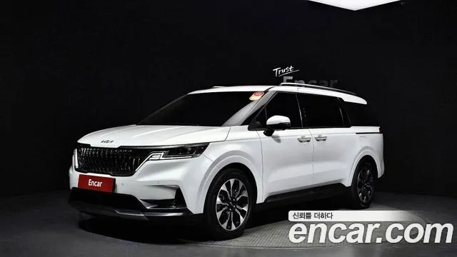 Kia Carnival Gasoline 7-Seater Signature
