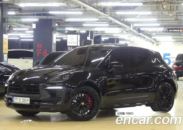 Porsche Macan 95B