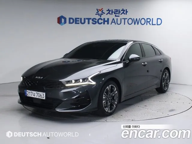 Kia K5 Signature