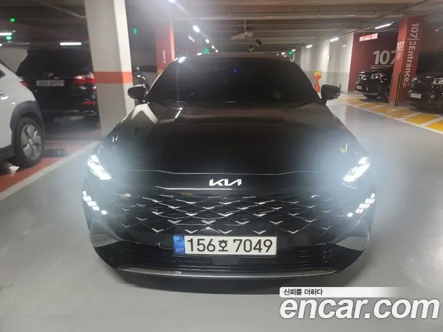 Kia K8 Signature