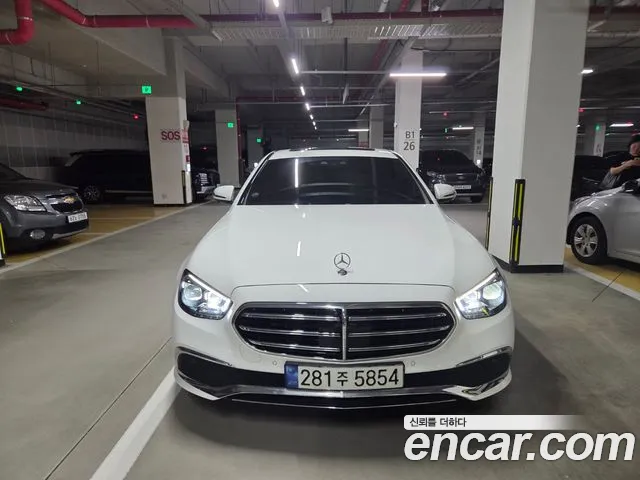 Mercedes-Benz E-class E300e 4MATIC Exclusive