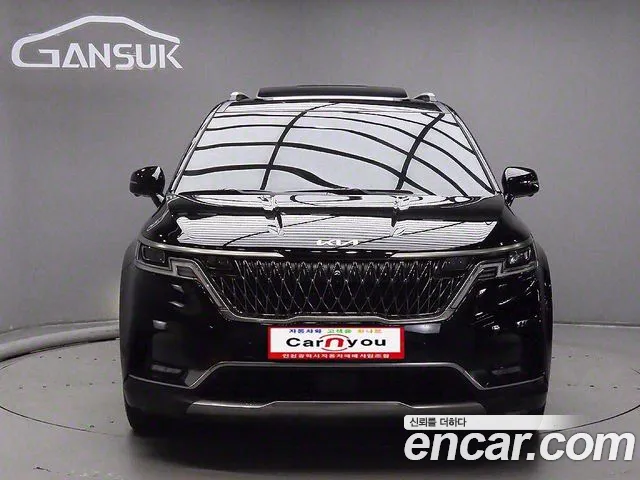 Kia Carnival 9-Seater Noblesse