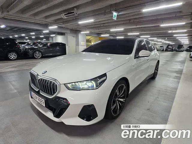 BMW 5-Series 530i xDrive M Sport