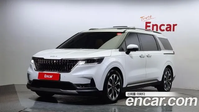 Kia Carnival 9-Seater Signature