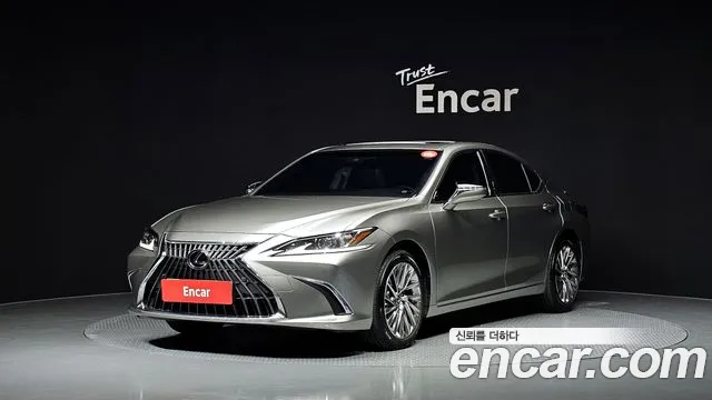 Lexus ES Luxury Plus