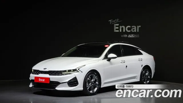 Kia K5 Signature