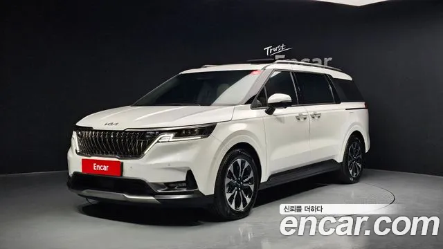 Kia Carnival Gasoline 9-Seater Signature