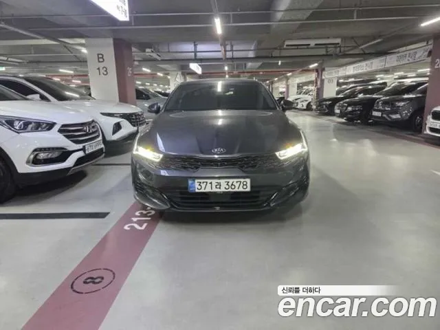 Kia K5 Signature