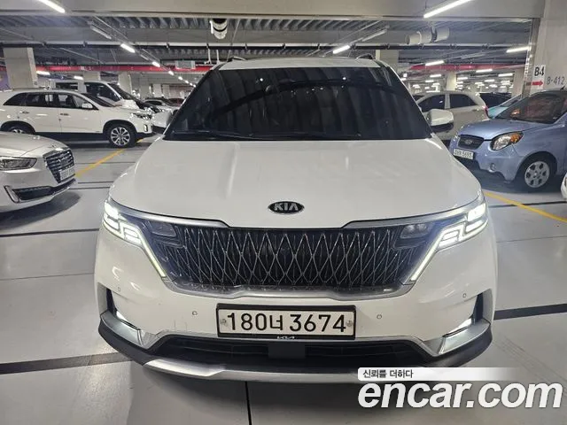 Kia Carnival Gasoline 7-Seater Signature