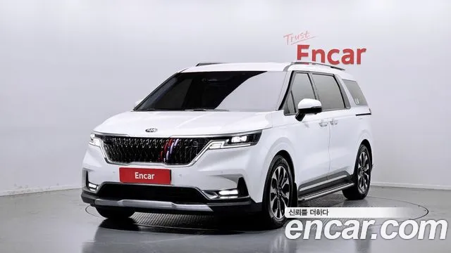 Kia Carnival 9-Seater Noblesse
