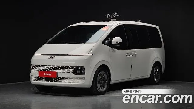 Hyundai Staria Modern