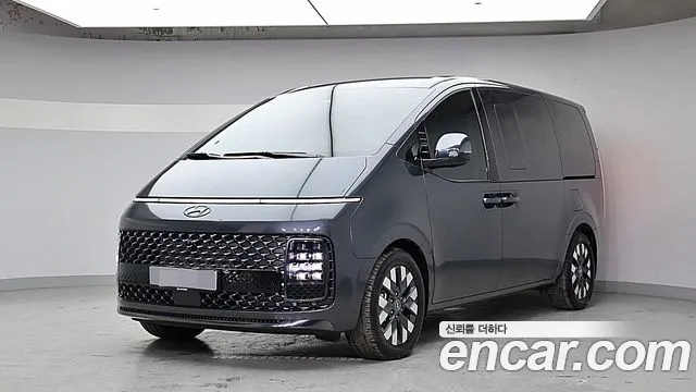 Hyundai Staria Prestige