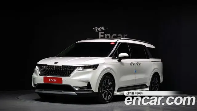 Kia Carnival 9-Seater Signature