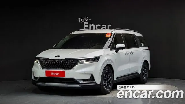Kia Carnival 9-Seater Noblesse