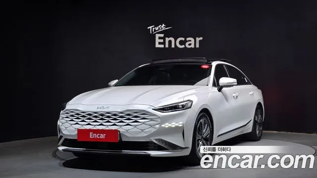 Kia K8 Signature