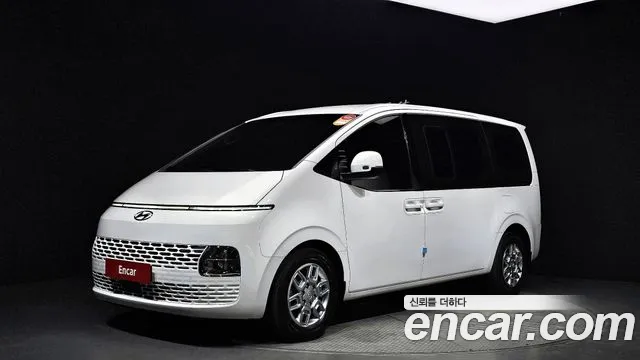 Hyundai Staria Modern
