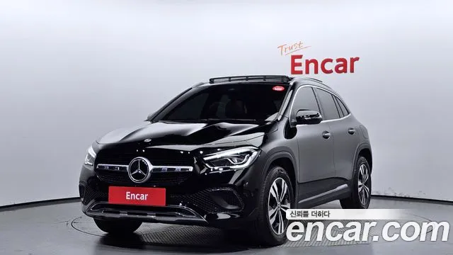 Mercedes-Benz GLA-Class GLA220