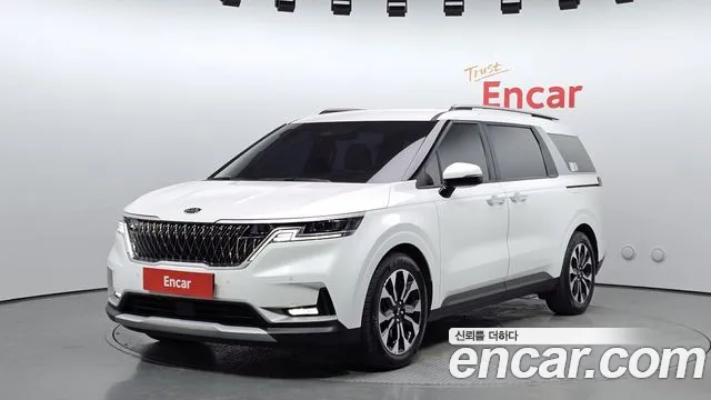 Kia Carnival 9-Seater Prestige