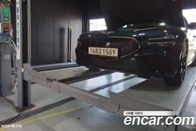 Genesis G70 Gasoline 2.0T 2WD