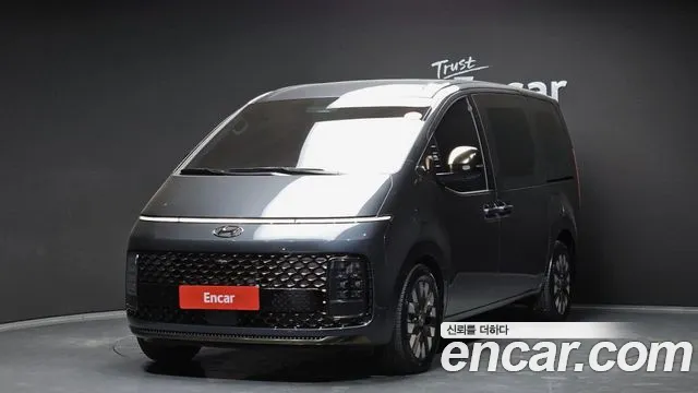 Hyundai Staria Modern