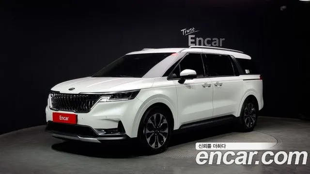 Kia Carnival 9-Seater Noblesse