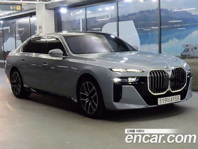 BMW 7-Series 740i xDrive M Sport