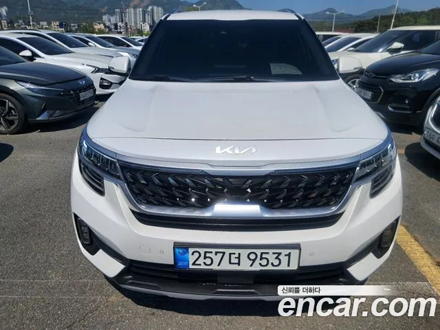 Kia Seltos Signature