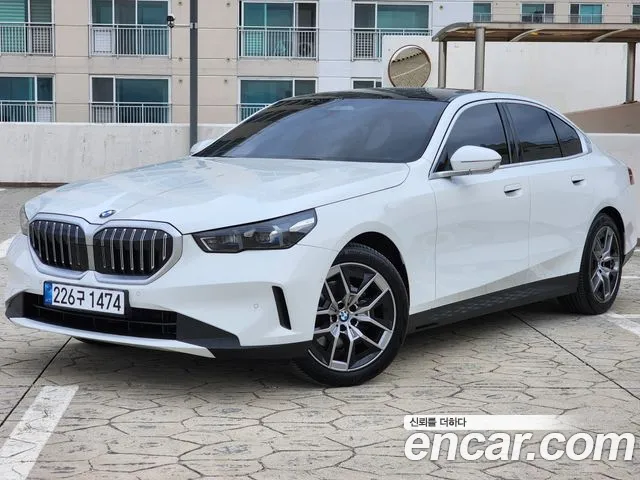 BMW 5-Series 520i