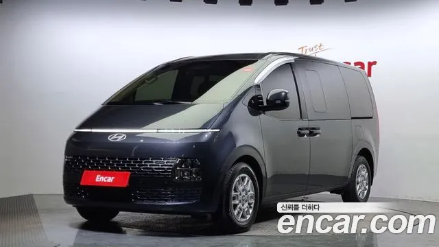 Hyundai Staria Modern