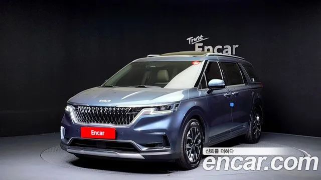 Kia Carnival 9-Seater Noblesse