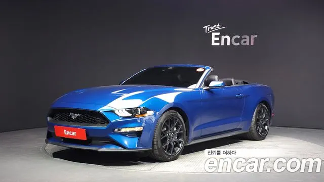 Ford Mustang Convertible