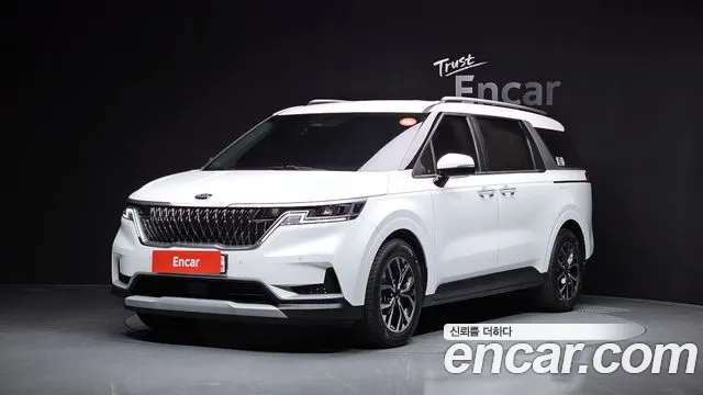 Kia Carnival 9-Seater Prestige