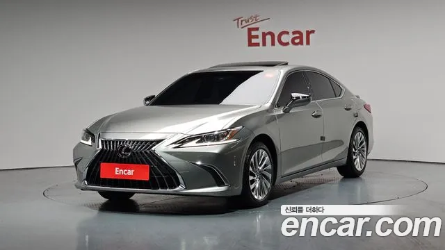 Lexus ES Luxury Plus