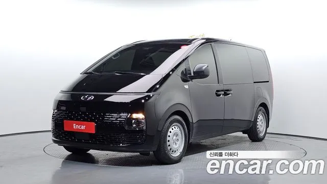 Hyundai Staria Smart