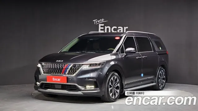 Kia Carnival 9-Seater Signature