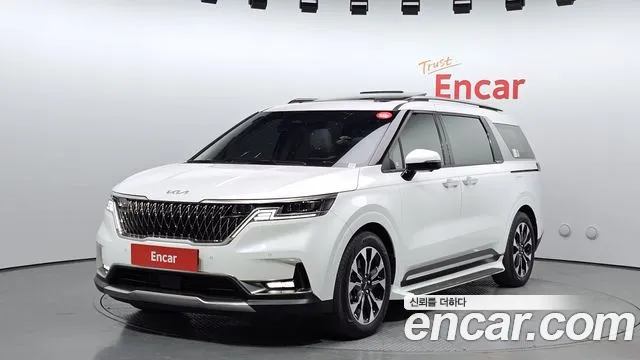 Kia Carnival Gasoline 9-Seater Noblesse