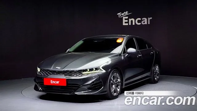Kia K5 Signature
